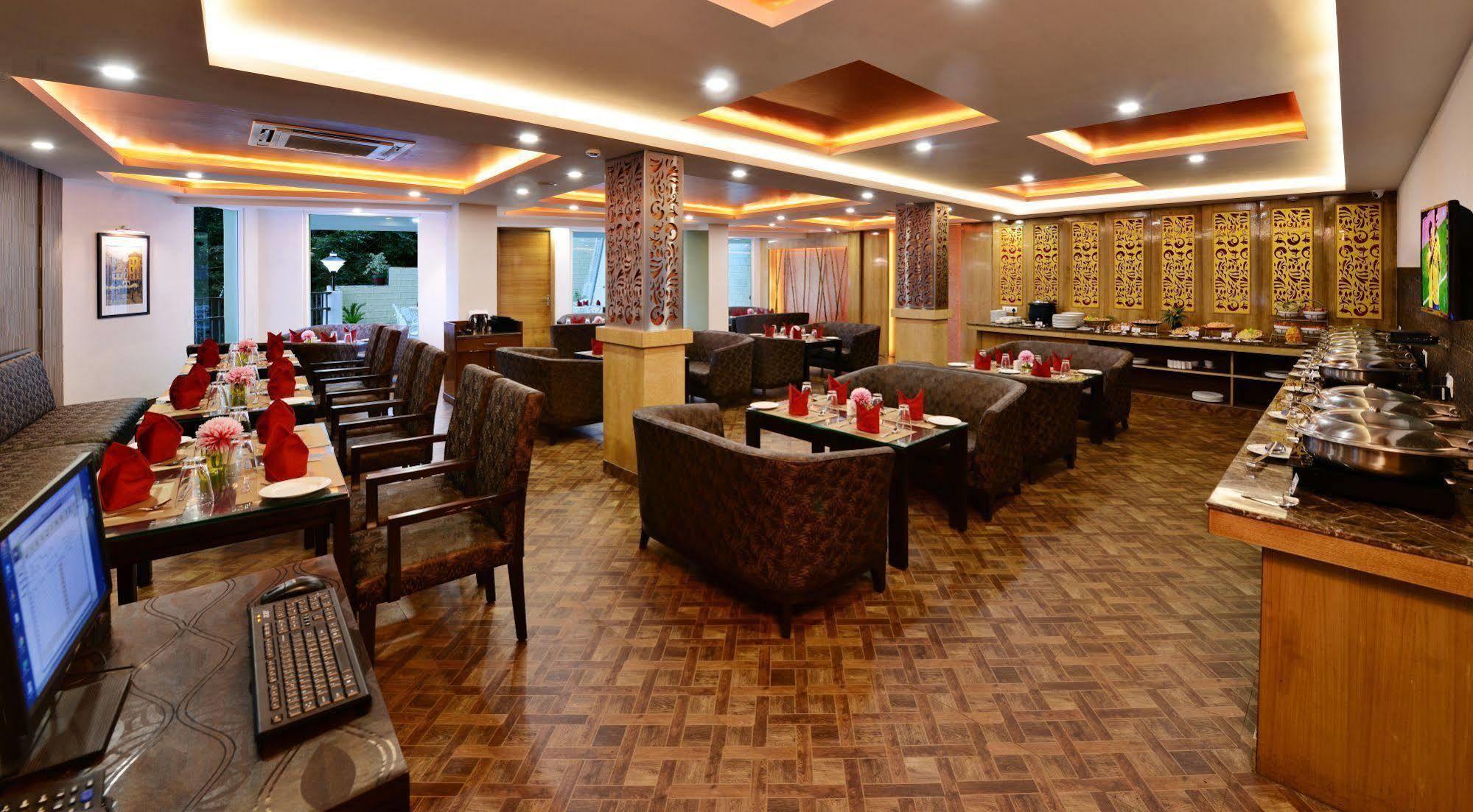 Jk Clarks Exotica Hotel Dalhousie Eksteriør billede